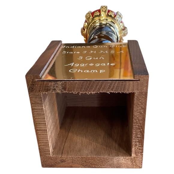Vintage IHMSA 3 Gun Champion Trophy Indiana Gun Club Crown Top Wood Base - Picture 7 of 8
